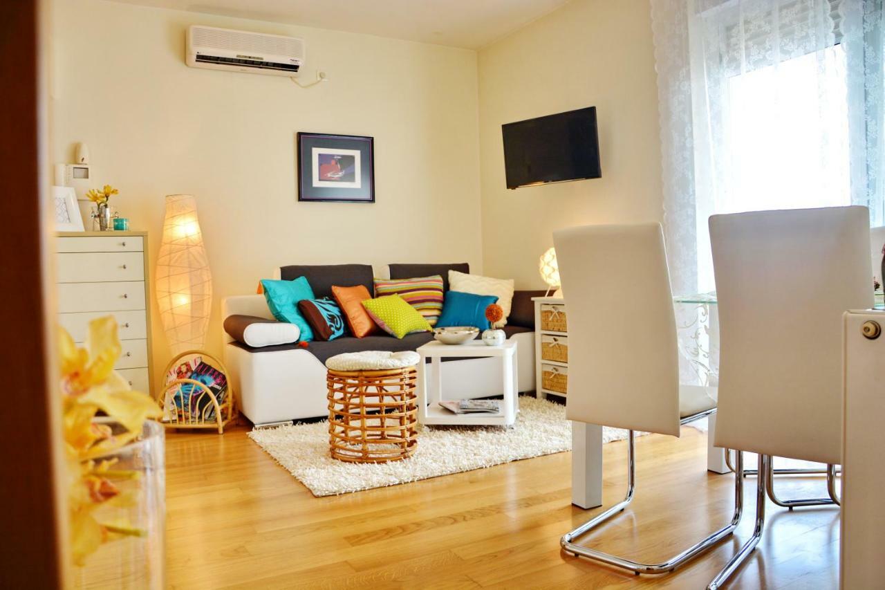 Apartment Vacation In Zadar - Mirna Exterior photo