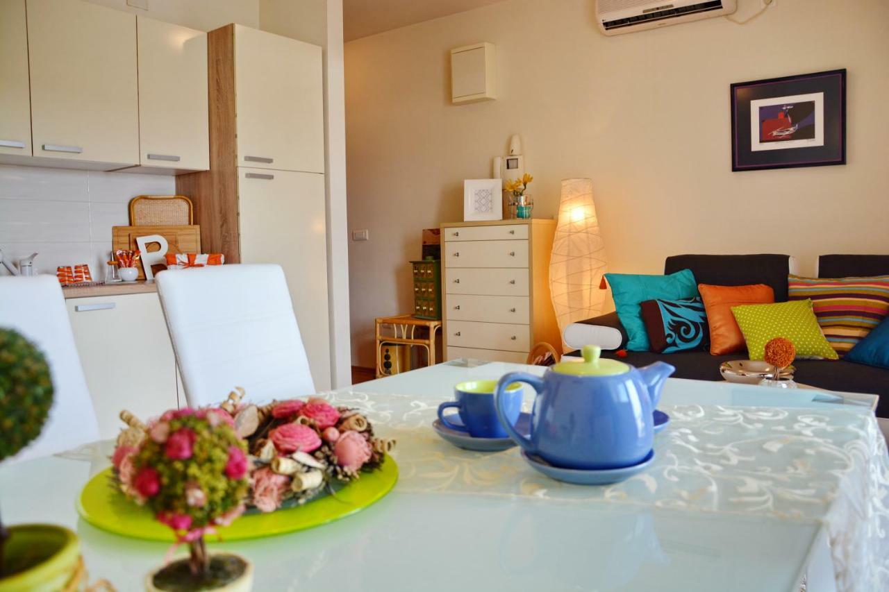 Apartment Vacation In Zadar - Mirna Exterior photo